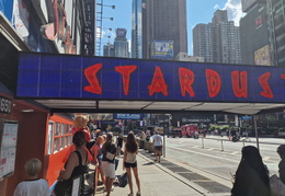 Ellen's Stardust Diner - Dieses Album anzeigen Ellen's Stardust Diner